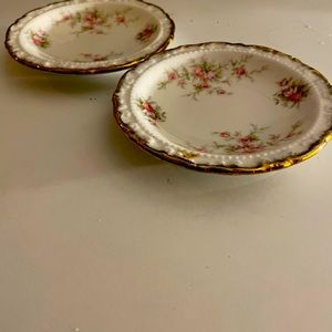 Victoriana Rose collectible plates
